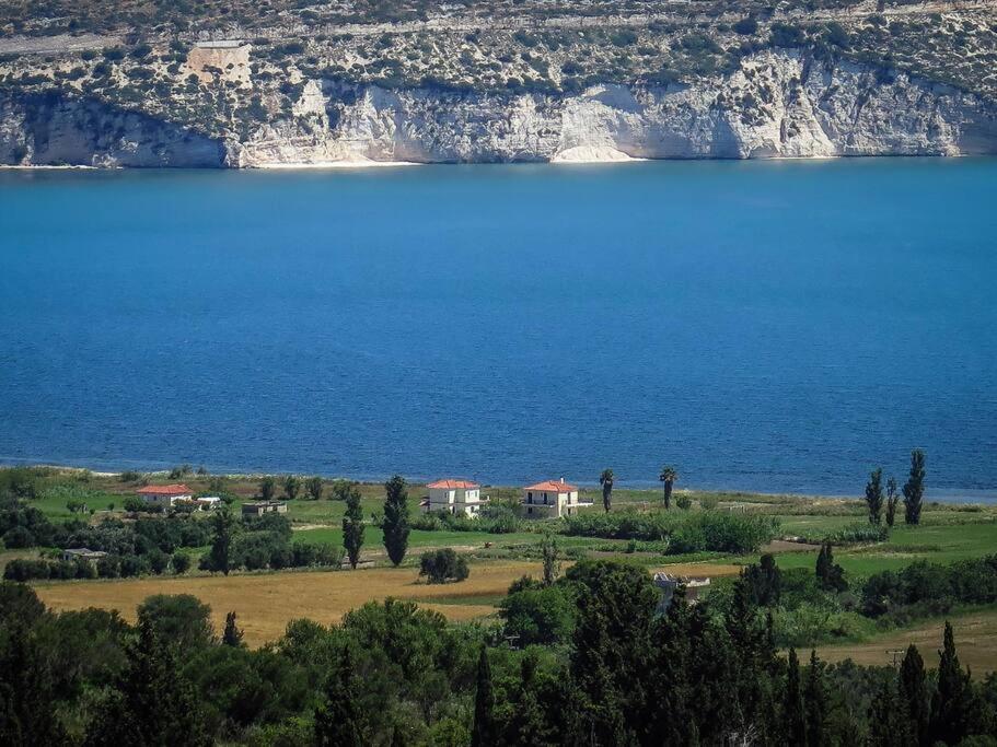 Villa Rania: Ευάερη Βίλα Με Θέα Τη Θάλασσα Lixouri Eksteriør billede