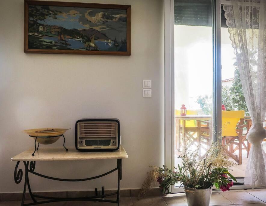 Villa Rania: Ευάερη Βίλα Με Θέα Τη Θάλασσα Lixouri Eksteriør billede