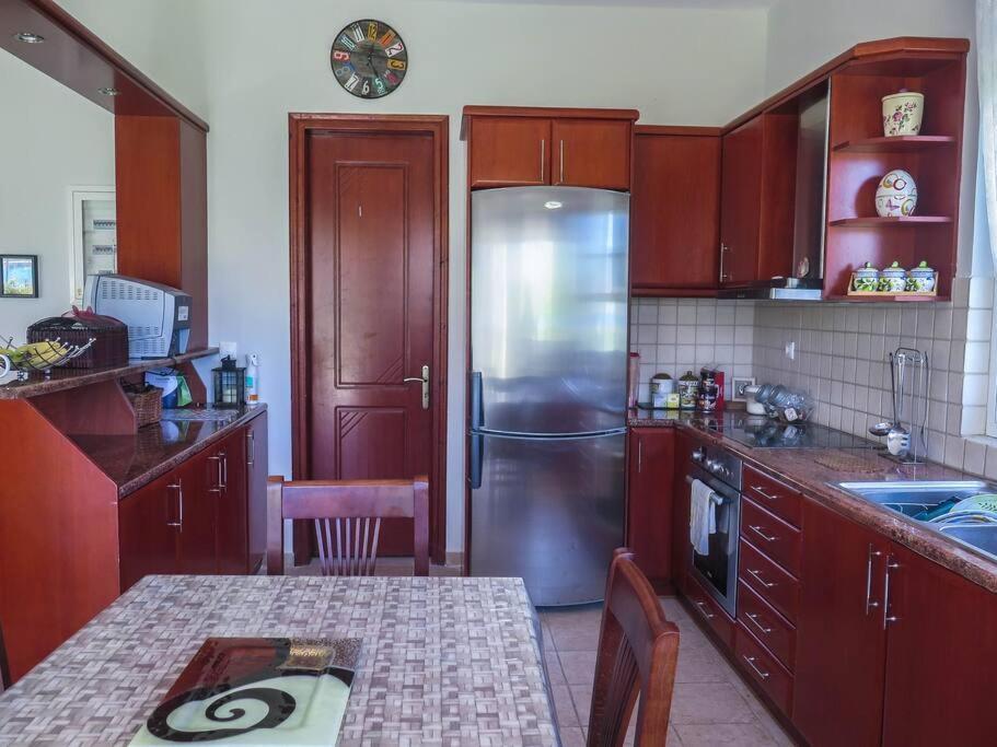 Villa Rania: Ευάερη Βίλα Με Θέα Τη Θάλασσα Lixouri Eksteriør billede