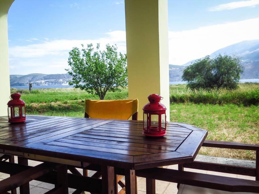 Villa Rania: Ευάερη Βίλα Με Θέα Τη Θάλασσα Lixouri Eksteriør billede