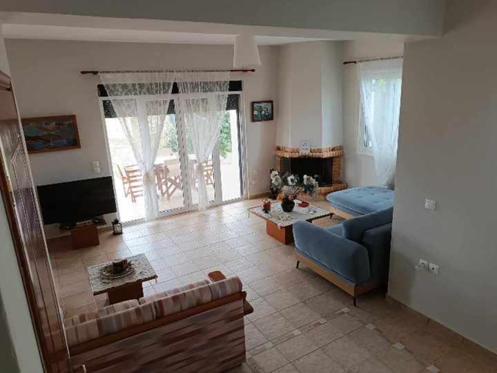 Villa Rania: Ευάερη Βίλα Με Θέα Τη Θάλασσα Lixouri Eksteriør billede